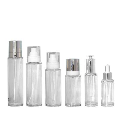 China Botella de jabón de espuma de plástico de 30 ml 55 ml botella de goteo transparente personalizada para envases cosméticos en venta