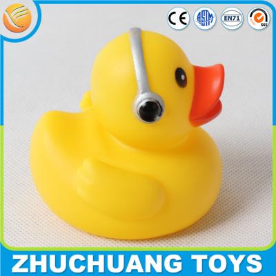 China 6P pvc free colorful paintings rubber floating ducks for sale