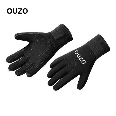 China Diving Gloves 3mm Anti-UV Hot, Cold, Skid and Wear-resistant Fishing Diving Materials Swimming Male Gloves Wholesale Manufacturing for sale