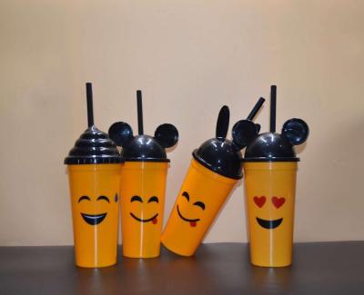 China smile face new arrive disposable pp plastic cups with lid plastic cup for hot drinks with smile face for sale