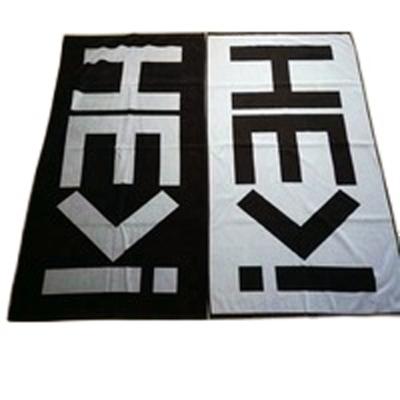 China Compressed 100% Cotton Towel Jacquard Custom Woven Beach Towel With Logo for sale