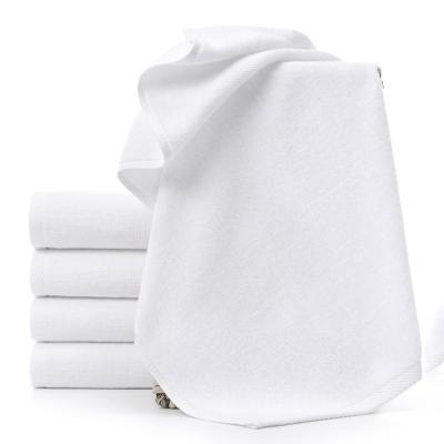 China Good Quality Hypoallergenic White Custom Luxury Bath Towels Cotton Spa Body Wrap Jacquard Hotel Bath Towel Even Sets Logo for sale