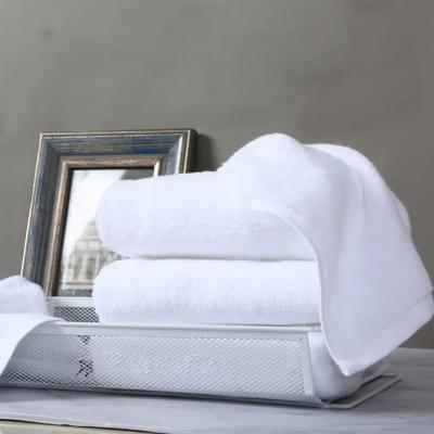 China Custom Luxury Hypoallergenic Logo Jacquard Cotton Fabric White Spa Hotel Towel Bath Sheet Set of Spa Bath Towels and Robes for sale