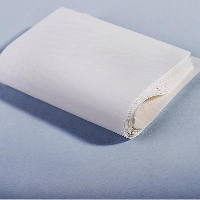 China 4Ply Wood Pulp and Absorbent Strong Medical Surgical Scrim Reinforced Paper Towel for sale