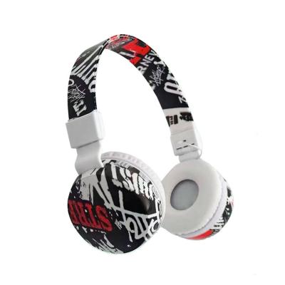 China Headband Well Made BK20 Wireless Headset Earphone Earphone With Super Soft Earmuff And FM TF BT Function for sale