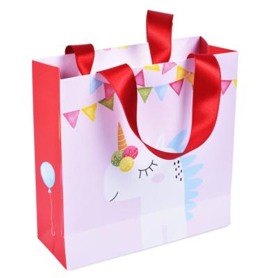 China Recyclable Wholesale Luxury Shoes Clothes Paper Bags Custom Logo Printed Clothing Shopping Gift Packaging Paper Bag for sale