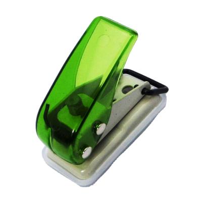 China Desktop Mini Portable Novelty Manual One Hole Paper Plastic Punch for sale