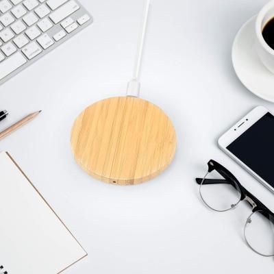 China Cell Phone Wholesale Qi 5w 10w Bamboo Eco-friendly Wooden Bamboo Wireless Charger Fast Radio Charging Mobile Phone for sale