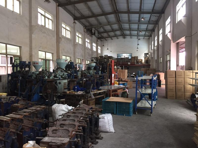 Verified China supplier - Taizhou Huinong Footwear Co., Ltd.