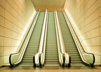 Chine Aluminium intégré catsing l'escalator extérieur avec un bon nombre de modèle et de service personnel à vendre