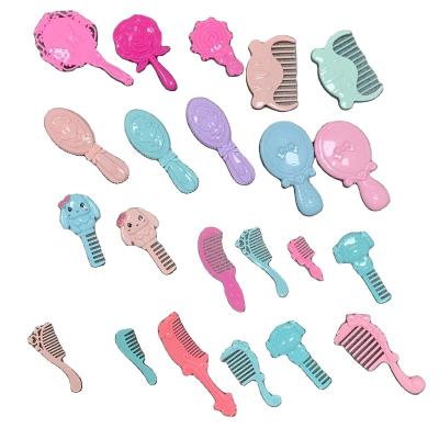 China Toy Wholesale Customization Plastic Miniature Cartoon Mini Doll Combs Hair Brush Cute Mirror Toys Haircare Dolls Play Comb Mirror Toy for sale