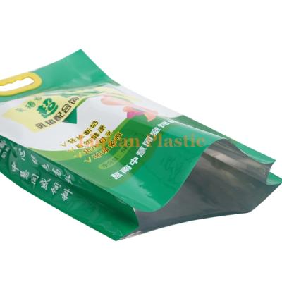 China Moisture Proof Custom Design For 5KG 10Kg 15Kg 20Kg 25kg Pet Food Pouch Free Plastic Feed Packaging Bags for sale