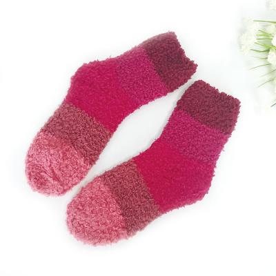 China Custom 100%Polyester Women's Winter Sleep Cozy Bed Socks Antibacterial Floor Socks Home Fluffy Coral Velvet Fuzzy Colorful Socks for sale