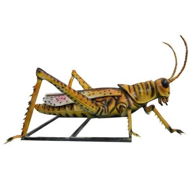 China Simulation of Customized Animatronic Simulated Artificial Fur Grasshopper Decorative Model for Amusement Park for sale