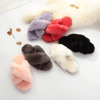 China Fashion Trend Winter Cartoon Woolen Slippers Women Ladies Slippers Sheep Wool Slippers for sale