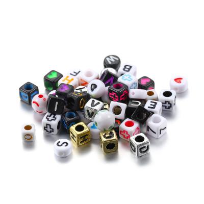 China Letter Beads For Jewelry Making Wholesale Flat Round Acrylic Letter Beads Mixed Alphabet Number Beads For Jewelry Making DIY Bracelet Necklace for sale