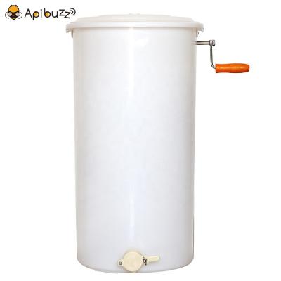 China Bee Farm 18Kg Capacity Food Grade Sturdy Plastic Manual Frame Honey Extractor MachineTangential Style Beekeeping Supplies 2 for sale