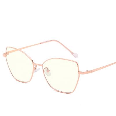 China Eyewear UV400 Stylish Anti Made In China Lady Big Metal Frame Women Cat Eye Glasses Eyeglasses NewArrival for sale