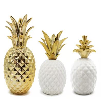 China Minimalist Christmas Gifts Pineapple Gold Ceramic Decoration For Home Bedroom Decorative for sale