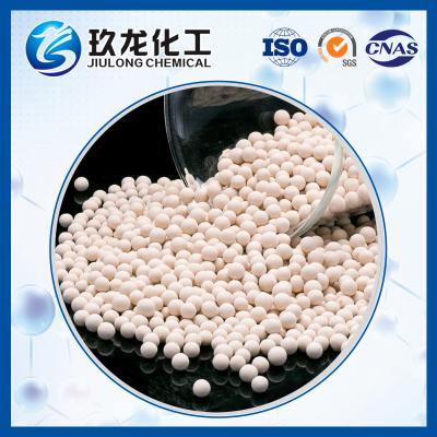 China 4% - 8% KMnO4 Activated Alumina Balls Purple Spherical Particles 2 - 5Mm Diameter for sale