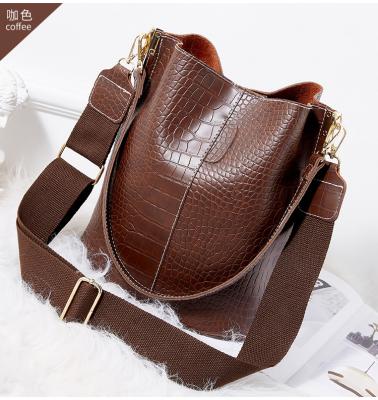 China Fashion\Comfortable Pattern\Soft Tote Womens Bag Fashion Alligator Bucket Bag PU Crocodile Leather Handbag for sale