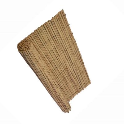 China Easily Assembled Artificial Garden Decor PP Plastic Fiber Reed Shape Fence for sale