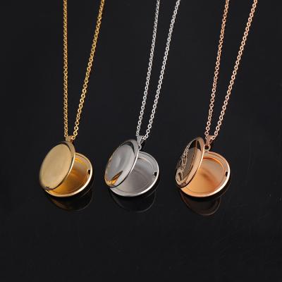 China FASHIONABLE Round Openable Frame Necklace DIY Photo Box Stainless Steel Mirror Box Girlfriend Gift Couples Secret Jewelry for sale