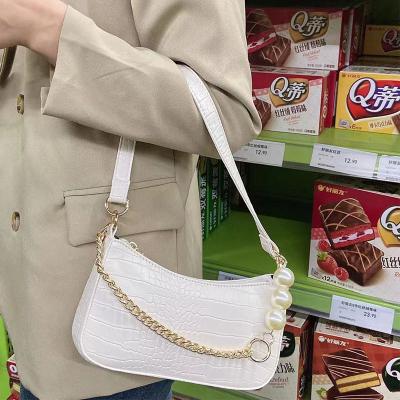 China Lady Taninsy Cheaper Price Ladies Messenger Cross - Body Bag For Women Toss Underarm Purse Axillary (Moon Shape) for sale