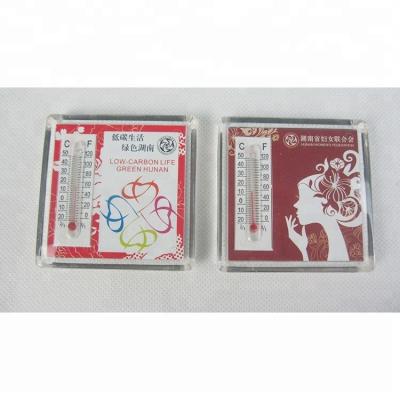 China Can change the situation by yourself the thermometer insert fridge magnet acrylic frame for sale