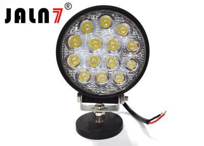 China Waterproof Automotive Truck Off Road Driving Lights Spot Beam Pattern for sale