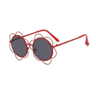 China Fashion sunglasses new style sunglasses children flower shape design kids small size sunglasses for sale