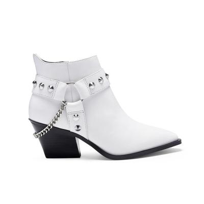 China Size Increasing Beautiful Winter White Ankle Boots In Custom Leather With Chain And Rivet for sale