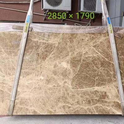 China Modern hot sale high quality luxury finnish golden brown natural marble top of stairs for sale