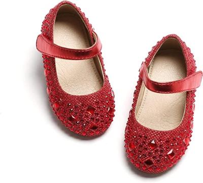 China Fancy Kids Breathable Chinese Shoes Glitter Flat Wedding Elegant Shoes Princess Dance Sandals for Little Girls for sale