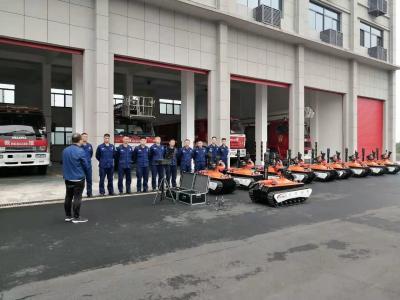 China Warehouses Fire Fighting Robot Car Remote Control Distance Of 1700m for sale