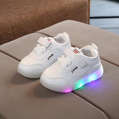 China Massage Kids LED Sneakers With Light Up Unique Baby Led Light Up Shoes For Outdoor Comfortable Walking Girls Boys Kids Casual Sneakers for sale