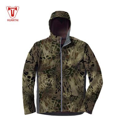 China Men's Outdoor Waterproof Warm Camouflage Hunting Duck Waterfowl Hunting Clothing for sale