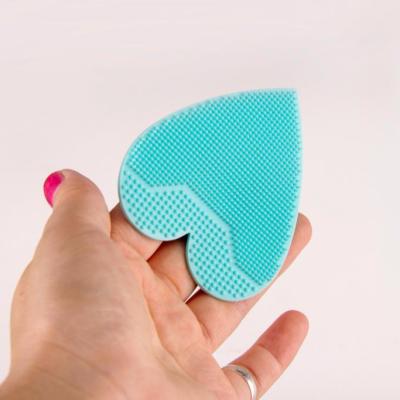 China With Hooks HeaLeanLo Face Remover Brush Best Pore Protection Cleansing Brush for sale