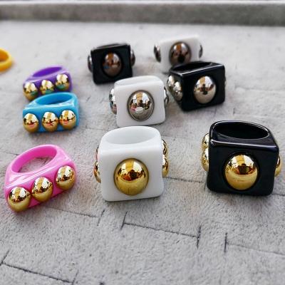 China Square Black White Chunky Acrylic Knuckle Rings Resin Hiphop Hiphop Cube Big Gold Rings Punk Black Silver Balls Inlay for sale