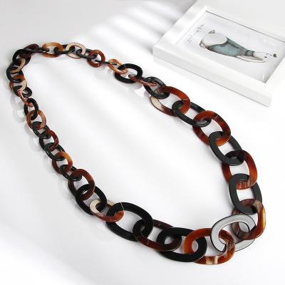 China New Fashion Vintage Style Long Tortoiseshell Amber Color Ox Horn Plate Shape Link Chain Acrylic Necklace For Women Jewelry for sale