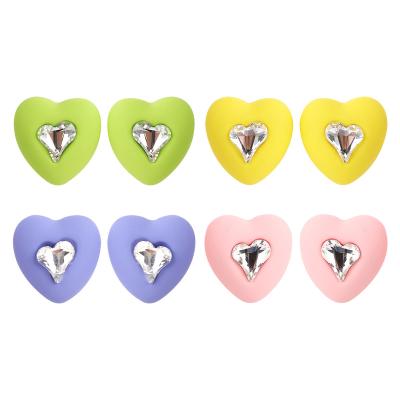 China Wholesale Trendy Bohemian Love Crystal Korean Earring Pink Purple Resin Heart Stud Acrylic Stud Earrings 2022 Women for sale