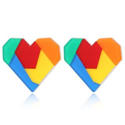 China New Bohemian Heart Resin Rainbow Earrings Big Joint Heart Romantic Peach Acrylic Stud Earrings For Women Party Jewelry for sale