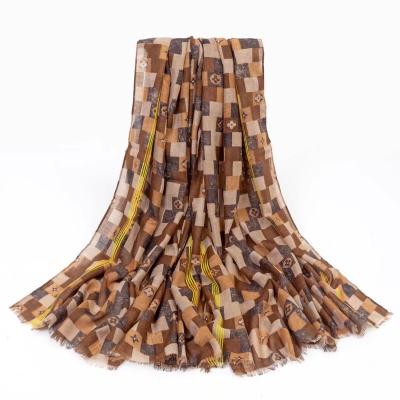 China Polyester Fashion Spring Autumn 100% Polyester Block Pattern Women Scarves Shawls Muffler for sale