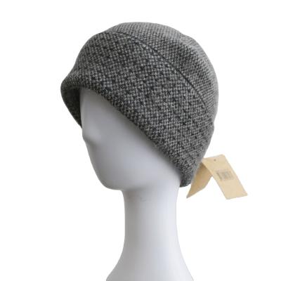 China New Winter Fashion Design Lady Hat Warm Knit Women COMMON Beanie Hat For Women for sale