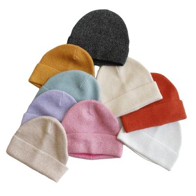 China COMMON Design Winter Fashion Women Warm Beanie Hat For Women Knit Hat for sale