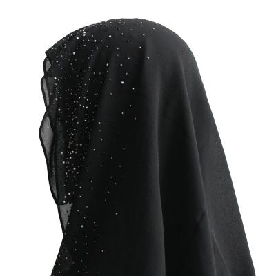 China Polyester Muslim Hijabs Pearl Decorated 100% Polyester Women Head Cover Scarf Shawls for sale