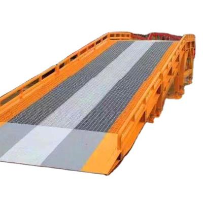 China Goods Lifting 4T 6T 8T 10T 12T CE Certified Hydraulic Mobile Dock Ramp Cargo Loading Equipment for sale