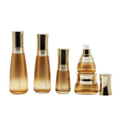 China Personal Care Top Grade Glass Cosmetics And Skin Care Set Bottle Toner Essence Split In Cream Glass Bottles for sale