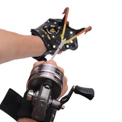 China LEFT HAND Multi Powerful Catapult High Precision Fish Shooter Slingshot Fish Shooting Catapult Slingshot Outdoor Hunting Fishing Fishing for sale