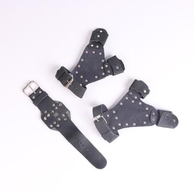 China Hot Selling Black Outdoor Shooting Guard High Security Fishing Protector Steel Plate Wrist Suit for sale